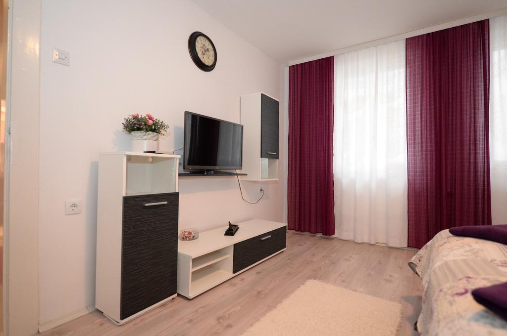 Madea Apartment 36 Novi Sad Phòng bức ảnh